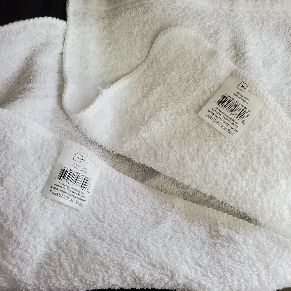 Bath set- bath towel, two washcloths and three heart shaped bath bombs NWT - Picture 5 of 8